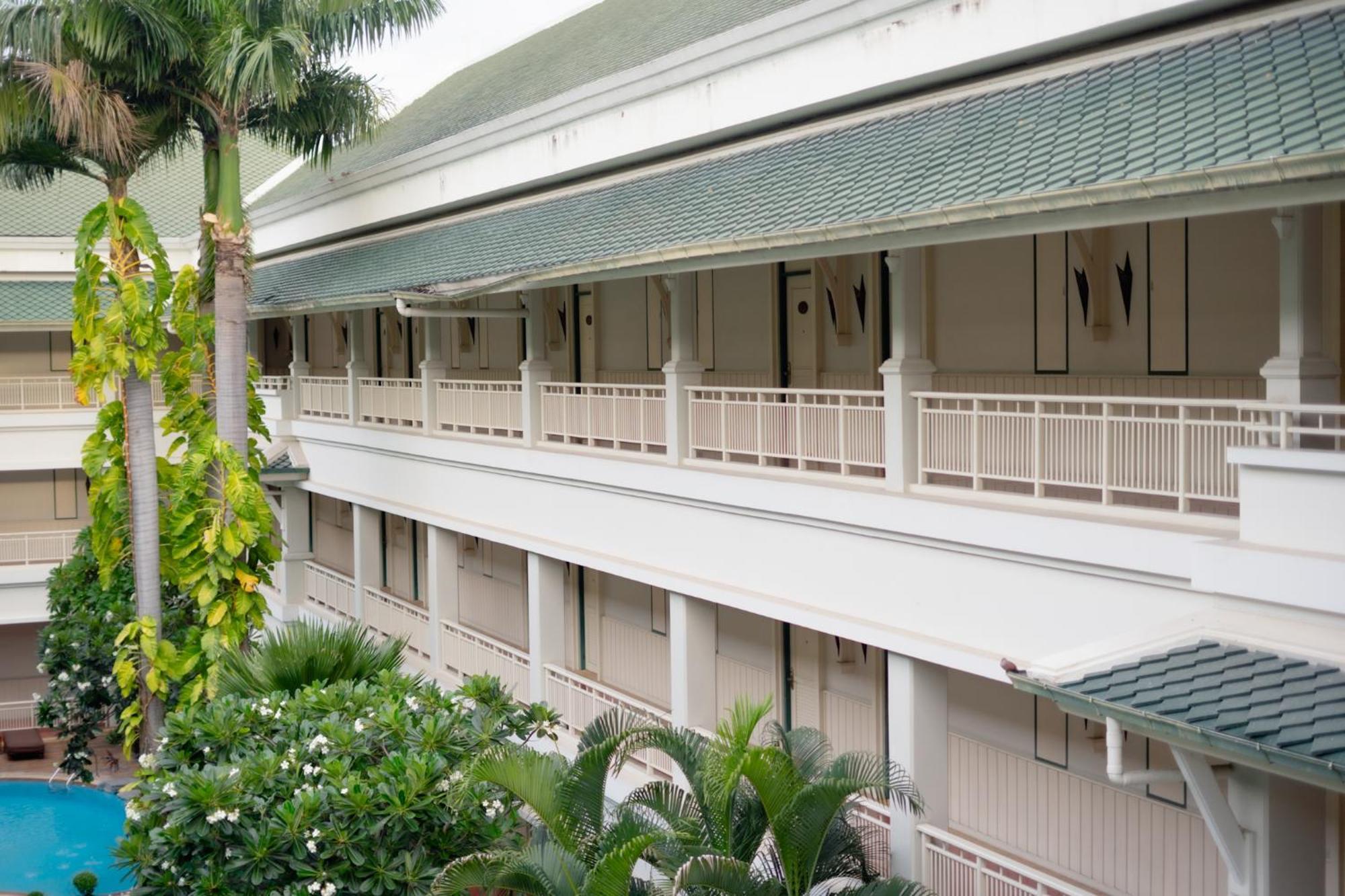 Kalanan Riverside Resort Nonthaburi Exterior foto